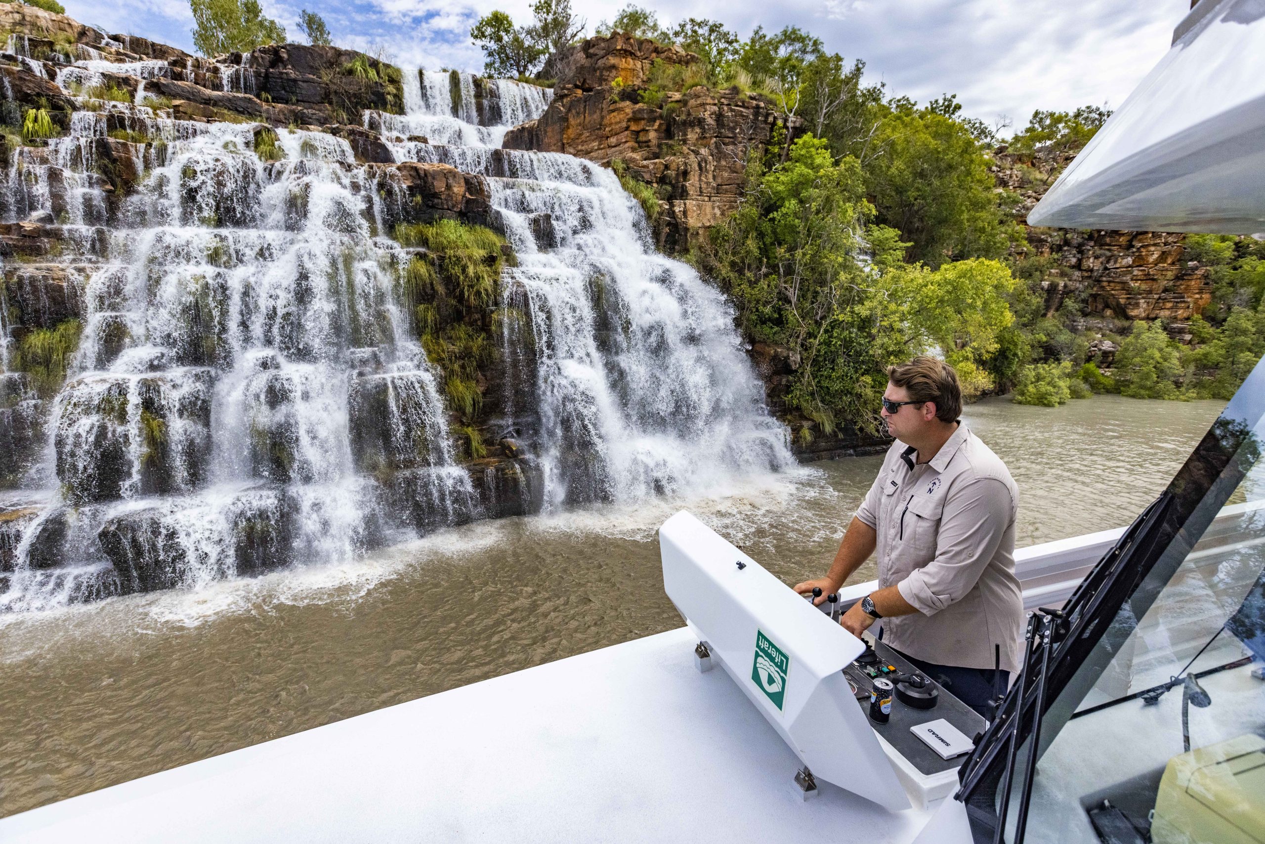 Agent Image Gallery 88 True North Kimberley speed Boat